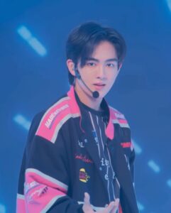 ชุติวัฒน์ (1)