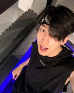 อลัน พศวีร์ (28)